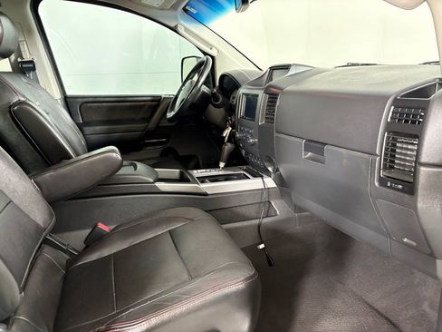 Used 2010 Nissan Titan PRO-4X w/ Pro-4x Leather Pkg image 14