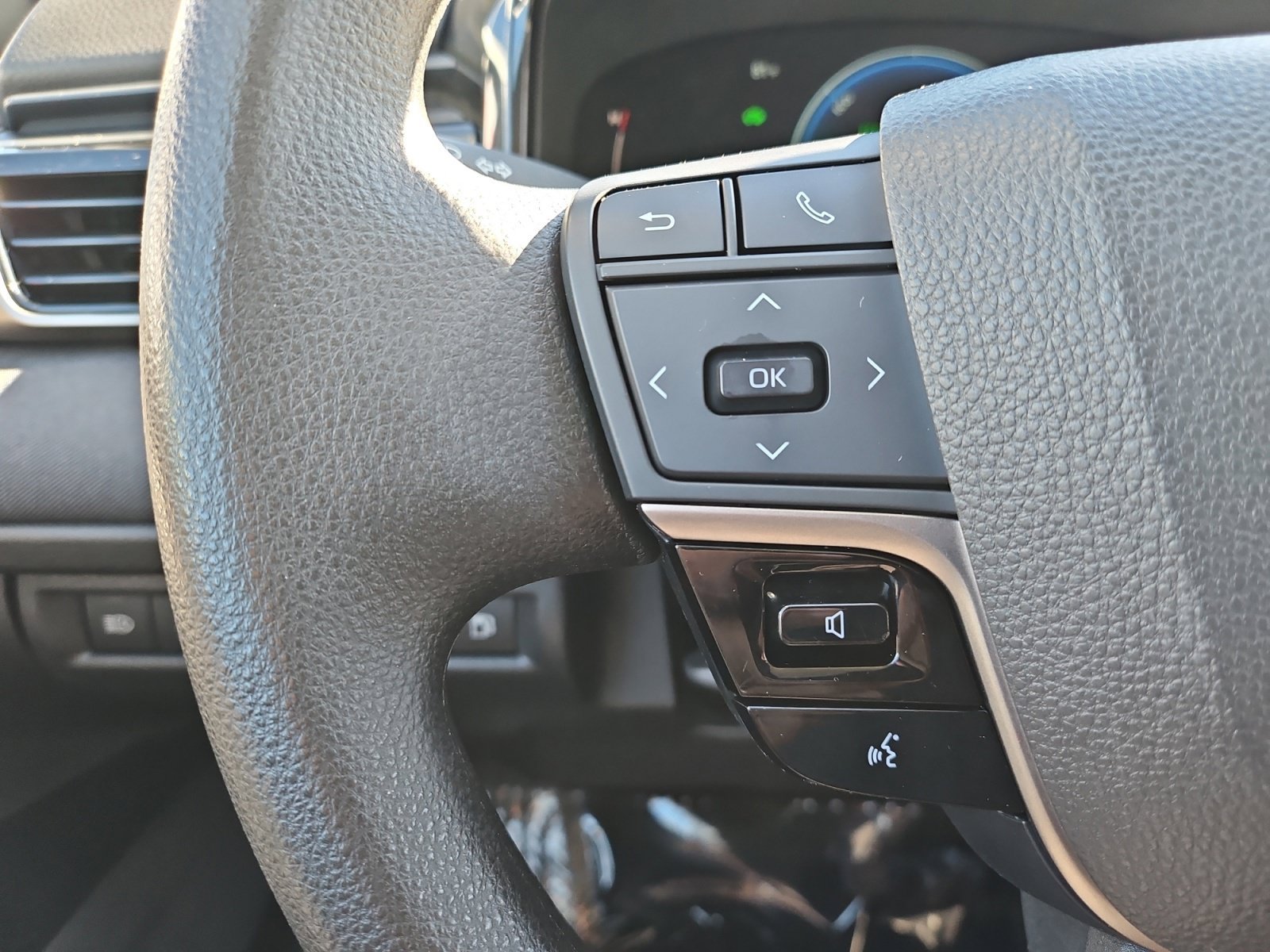 Used 2025 Toyota Camry LE FWD image 24