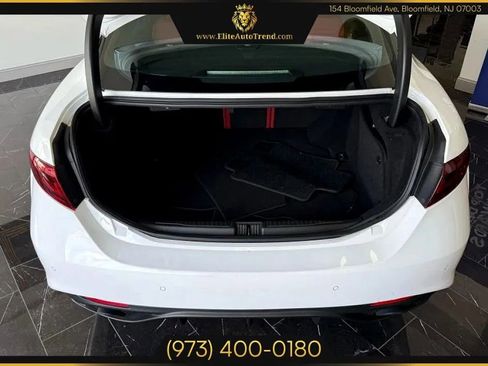 Used 2022 Alfa Romeo Giulia Veloce image 30