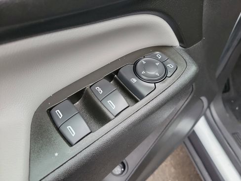 Used 2022 Chevrolet Equinox LT image 18