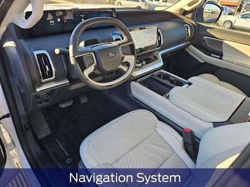 Certified 2025 Ford Expedition Max Platinum image 3