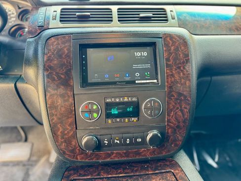 Used 2013 GMC Sierra 2500 Denali AWD/4WD image 30