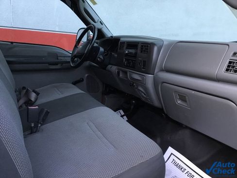 Used 2004 Ford F350 XLT image 30