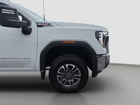 New 2026 GMC Sierra 3500 SLE w/ Preferred Package AWD/4WD image 23