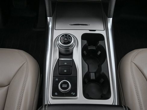 Certified 2023 Ford Explorer XLT w/ Equipment Group 202A image 35