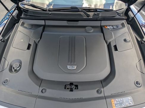 Used 2024 Cadillac Lyriq Luxury AWD/4WD image 31