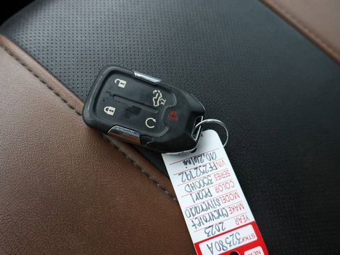 Used 2023 Chevrolet Silverado 3500 High Country w/ Z71 Off-Road Package image 38