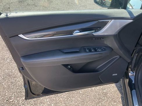 Used 2021 Cadillac XT6 Sport AWD/4WD image 11