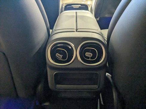 Used 2025 Mercedes-Benz GLC 63 AMG S image 18