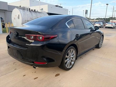 Used 2022 MAZDA MAZDA3 s FWD image 2