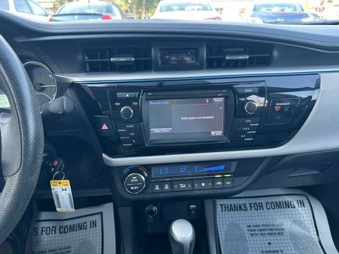 Used 2016 Toyota Corolla LE FWD image 15