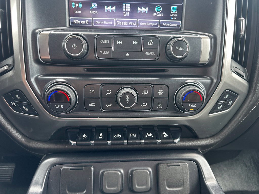 Used 2018 Chevrolet Silverado 1500 LTZ Z71 w/ LTZ Plus Package AWD/4WD image 4