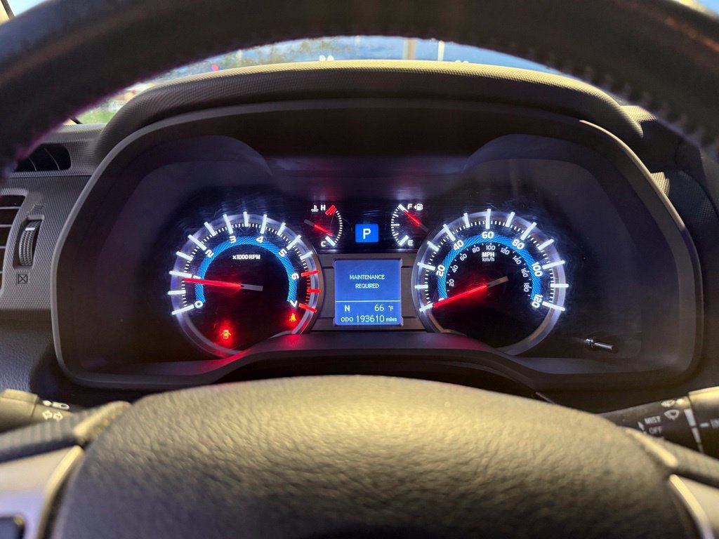 Used 2014 Toyota 4Runner SR5 AWD/4WD image 13