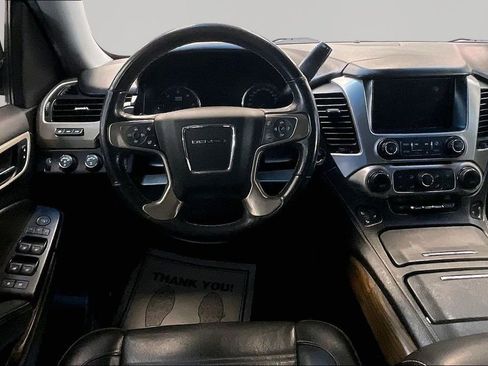 Used 2019 GMC Yukon XL Denali AWD/4WD image 10