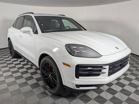 New 2026 Porsche Cayenne S AWD/4WD image 9