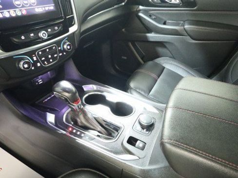 Used 2022 Chevrolet Traverse RS w/ LPO, Floor Liner Package AWD/4WD image 24