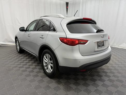Used 2017 INFINITI QX70 AWD w/ Premium Package image 7