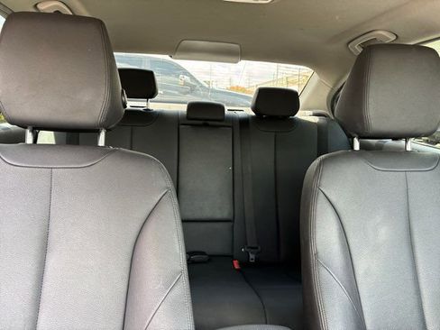 Used 2017 BMW 320i Sedan RWD image 54