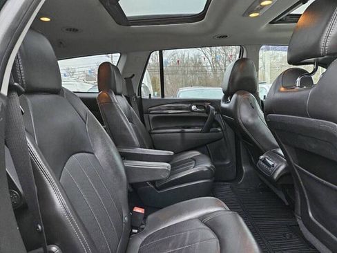 Used 2017 Buick Enclave Premium image 19