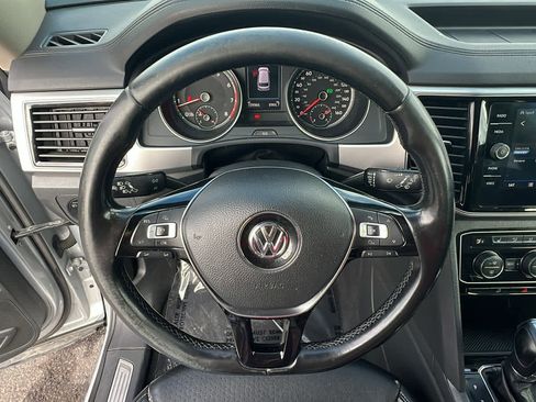 Used 2018 Volkswagen Atlas SEL image 18