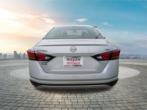 Certified 2023 Nissan Altima 2.5 SV image 6