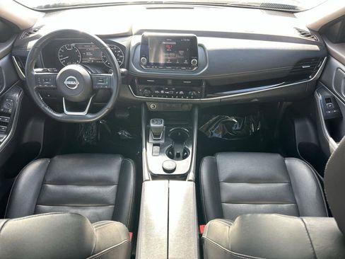 Used 2022 Nissan Rogue SL image 10