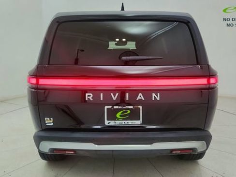 Used 2024 Rivian R1S Adventure AWD/4WD image 25