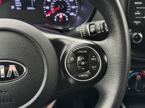 Used 2020 Kia Soul S image 24