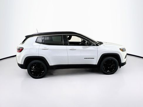 Used 2022 Jeep Compass Limited AWD/4WD image 4