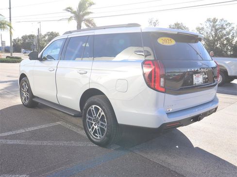 New 2025 Ford Expedition Active image 11