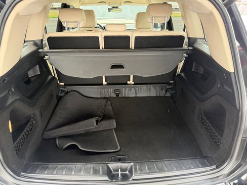 Used 2020 Mercedes-Benz GLB 250 w/ Premium Package image 22