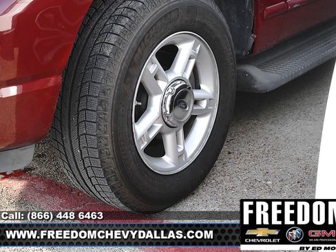 Used 2004 Ford Explorer XLT AWD/4WD image 10
