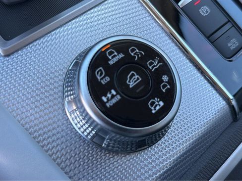 Used 2023 Mitsubishi Outlander SEL image 28