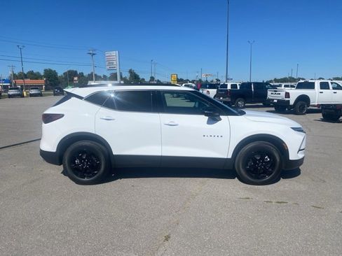 Used 2025 Chevrolet Blazer LT w/ Midnight/Sport Edition image 7