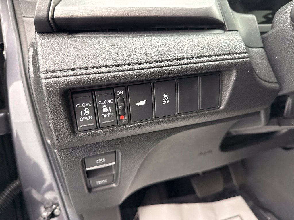 Used 2025 Honda Odyssey EX-L image 19