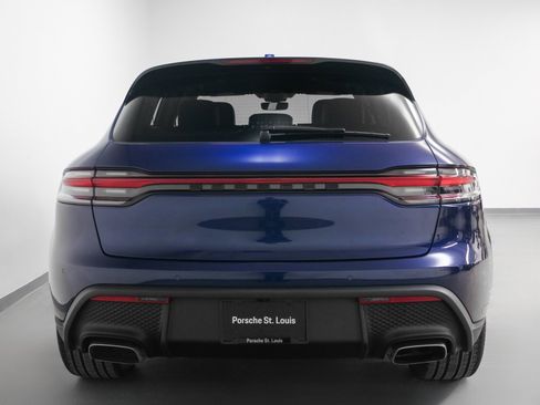 Used 2025 Porsche Macan image 6