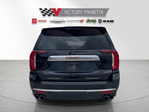 Used 2021 GMC Yukon XL Denali w/ Denali Premium Package AWD/4WD image 4