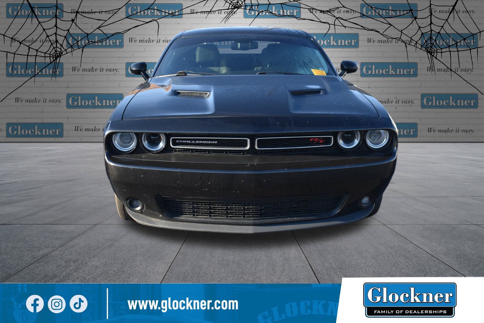 Used 2016 Dodge Challenger R/T RWD image 14