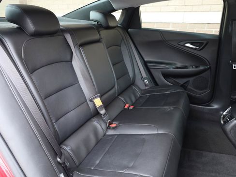 Used 2018 Chevrolet Malibu Hybrid w/ Leather Package FWD image 22