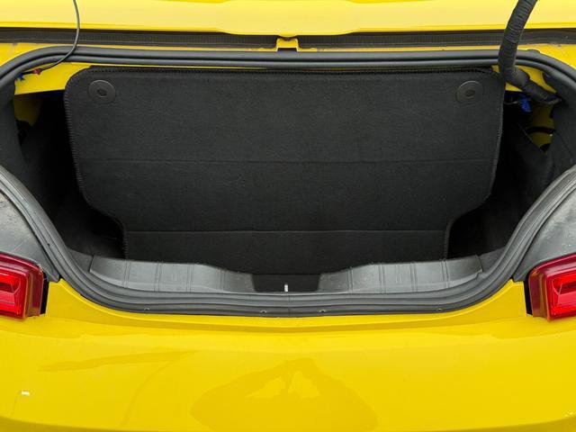 Used 2017 Chevrolet Camaro LT RWD image 8