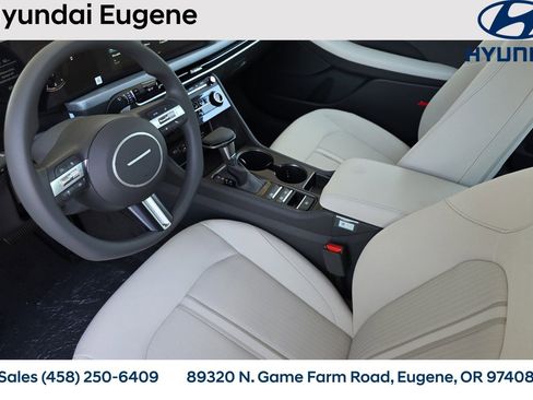 New 2025 Hyundai Sonata SE FWD image 11