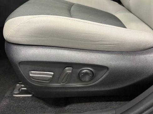 Used 2025 Toyota RAV4 XLE FWD image 13