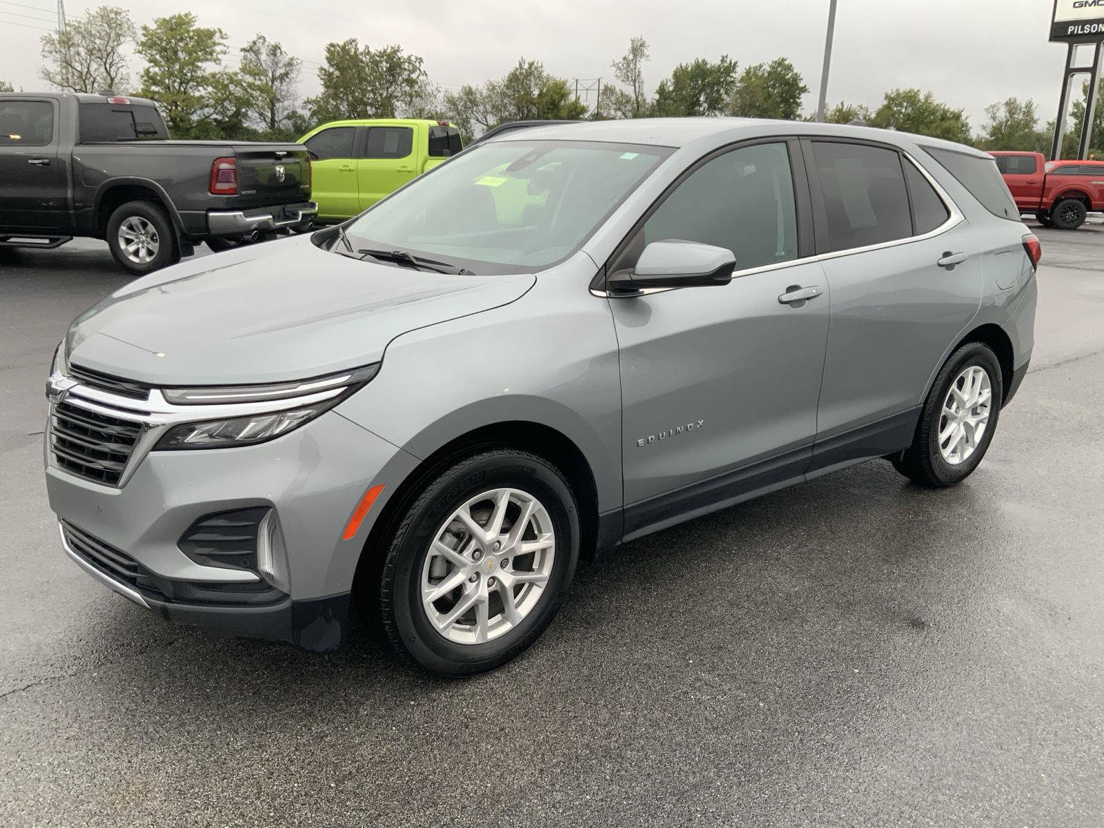 Used 2024 Chevrolet Equinox LT FWD image 4