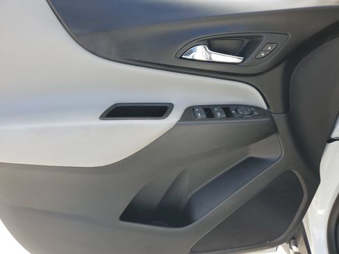 Used 2023 Chevrolet Equinox LT image 26