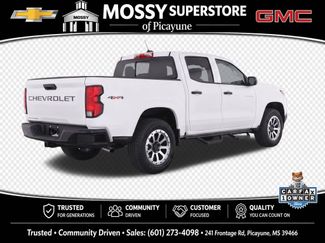 Used 2024 Chevrolet Colorado W/T w/ WT Convenience Package II AWD/4WD video 4