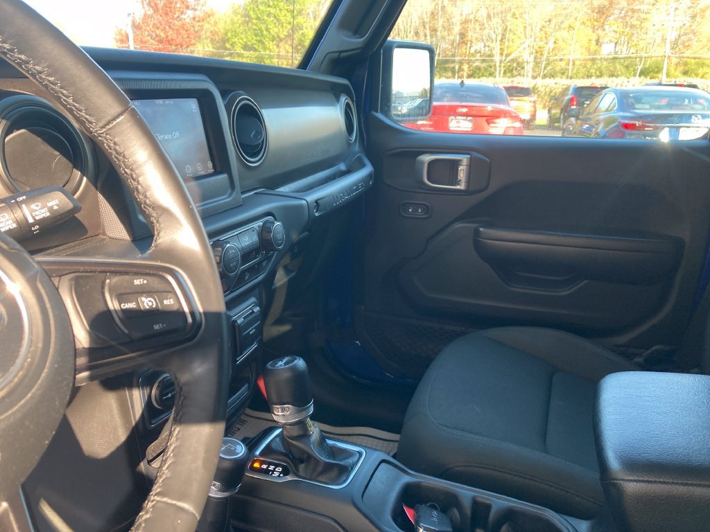Used 2018 Jeep Wrangler Unlimited Sport S AWD/4WD image 15