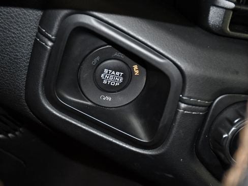 Used 2024 Jeep Wrangler Unlimited Sahara AWD/4WD image 25