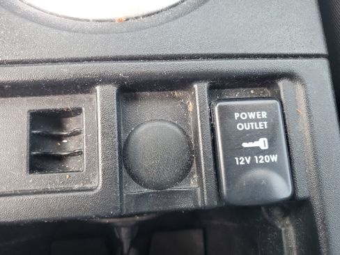 Used 2008 Mitsubishi Endeavor LS FWD image 22