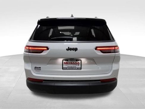 New 2026 Jeep Grand Cherokee L 4WD image 7