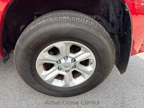 Used 2020 Toyota 4Runner SR5 Premium w/ Moonroof Package image 9